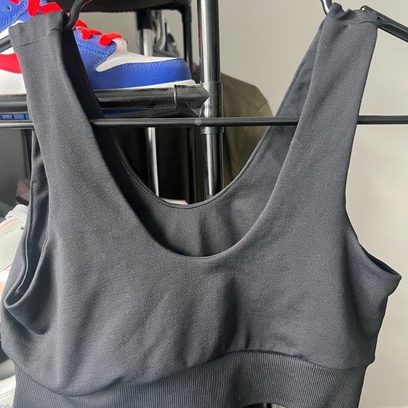 Gymshark sports bra - Picture 2 of 2